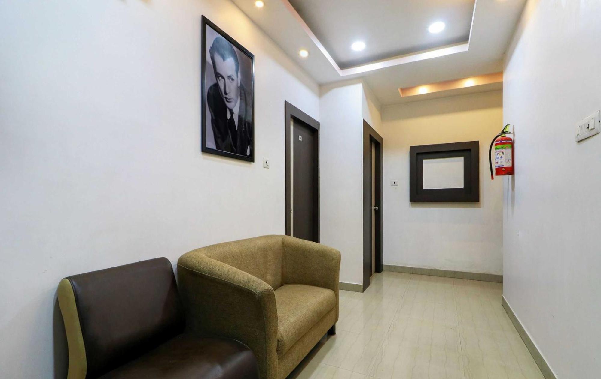 Oyo Flagship 1805 Hotel Star Delight Panchuria Εξωτερικό φωτογραφία