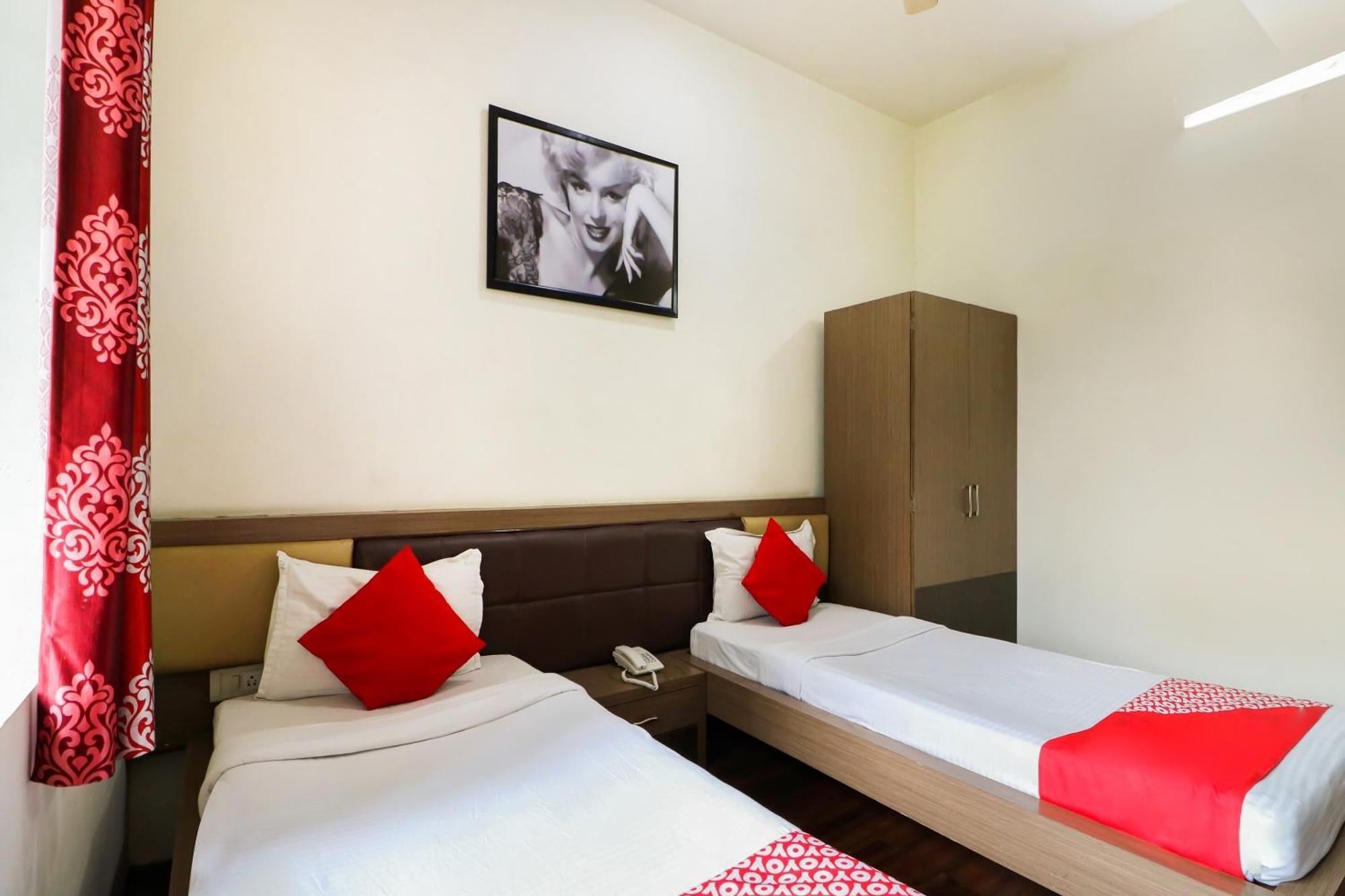 Oyo Flagship 1805 Hotel Star Delight Panchuria Εξωτερικό φωτογραφία